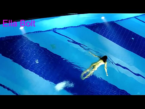 ❤️ Não consigo parar de observar, jovem loira apanhada nadando nua na piscina do resort ELLA BOLT ☑ Porno vídeo em porno pt-br.fullsexmovs.ru